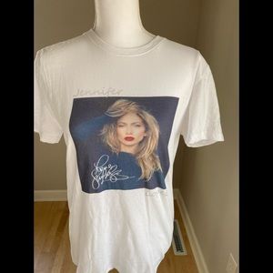 Jennifer Lopez tshirt